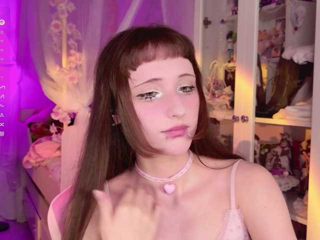 MiraJade live cam on BongaCams