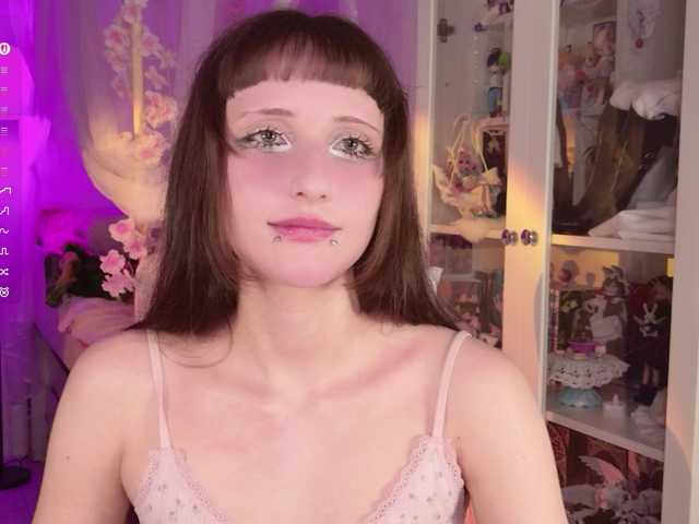 MiraJade live cam on BongaCams