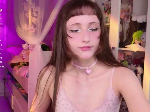 MiraJade live cam on BongaCams