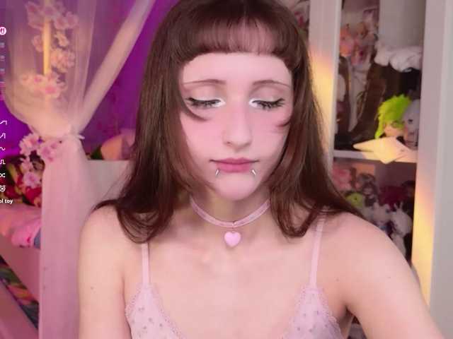 MiraJade live cam on BongaCams