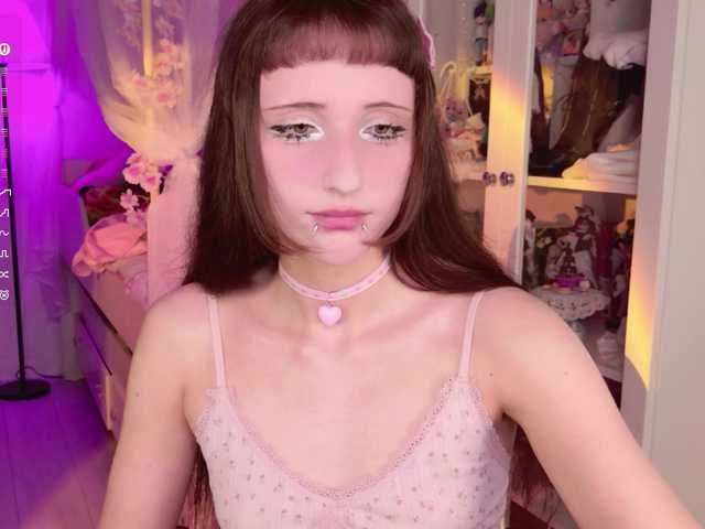 MiraJade live cam on BongaCams