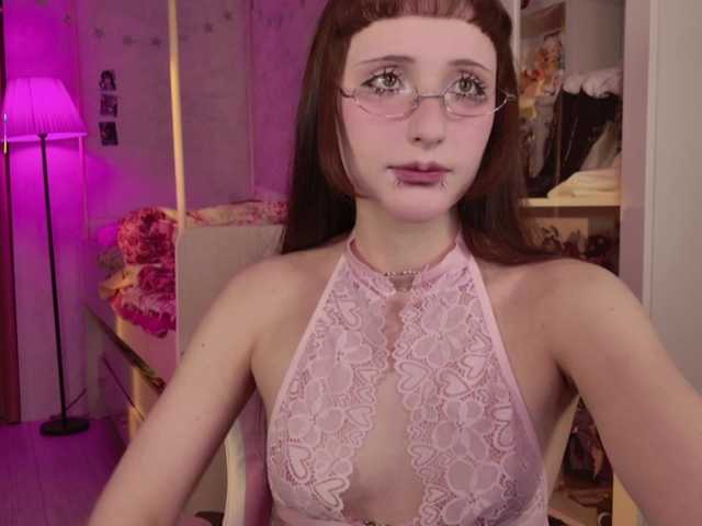 MiraJade live cam on BongaCams
