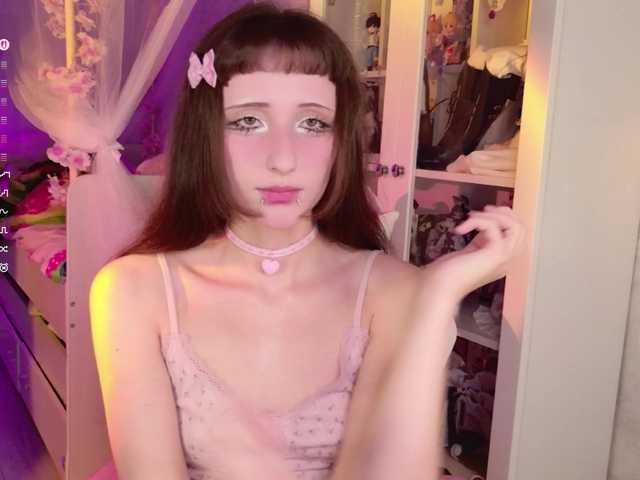 MiraJade live cam on BongaCams