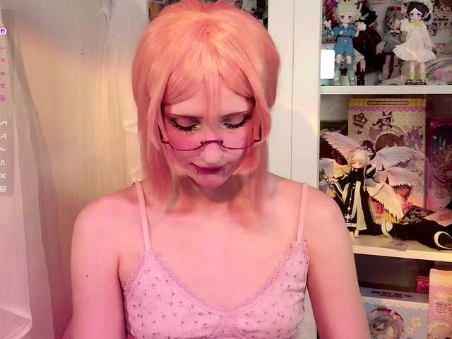 MiraJade live cam preview
