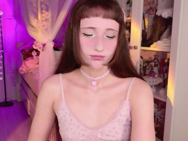 MiraJade live cam on BongaCams