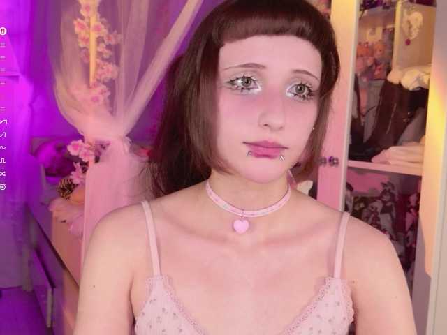 MiraJade live cam on BongaCams