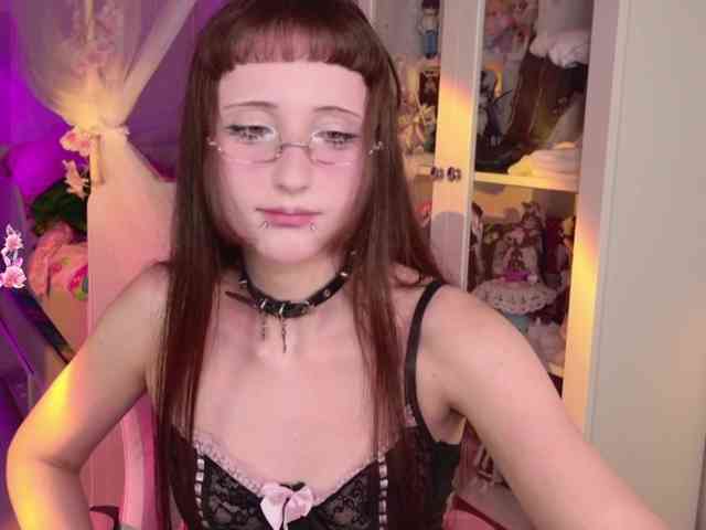 MiraJade webcam