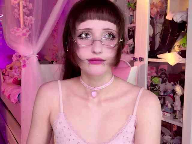 MiraJade webcam