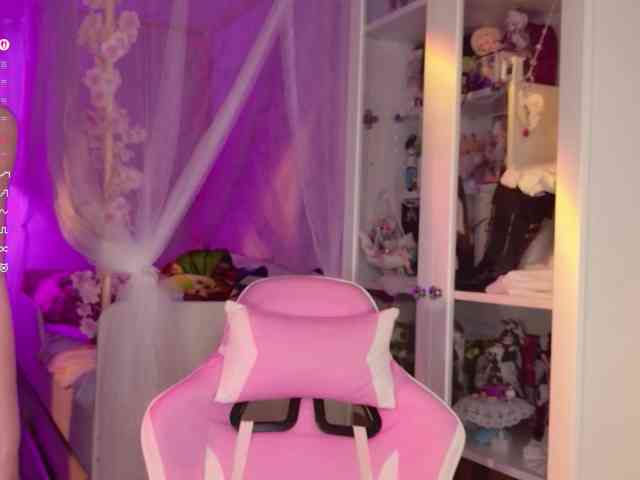 MiraJade webcam