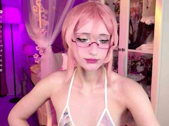 MiraJade webcam