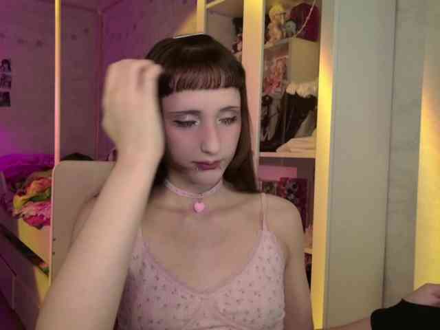 MiraJade webcam