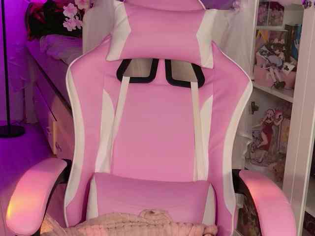 MiraJade webcam