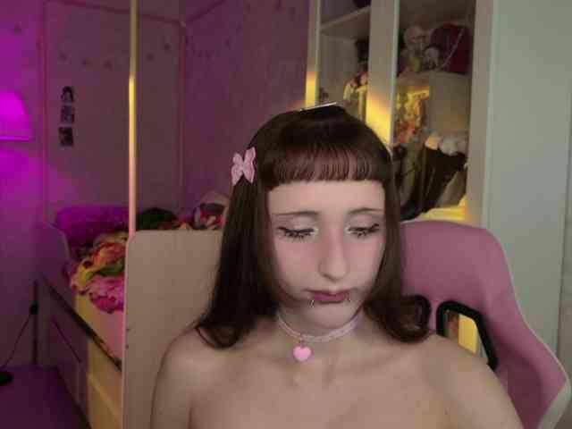 MiraJade webcam