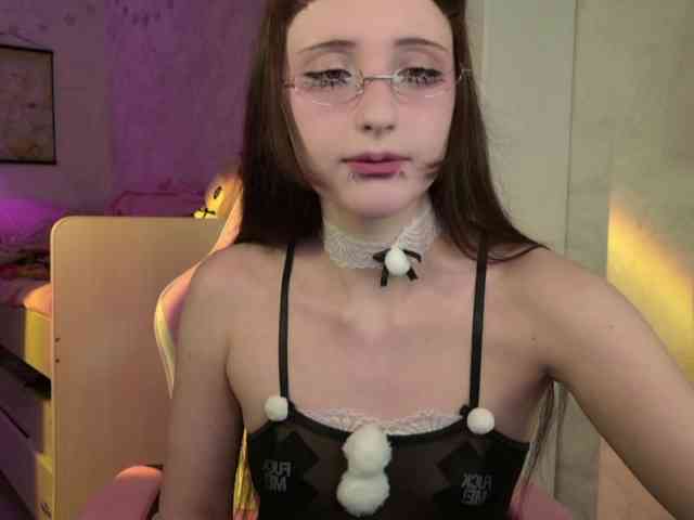 MiraJade webcam