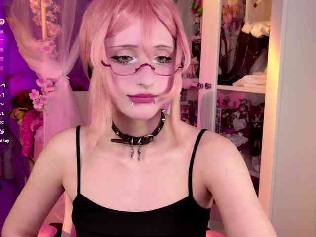 MiraJade webcam