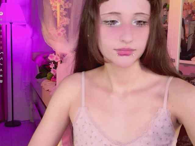 MiraJade webcam