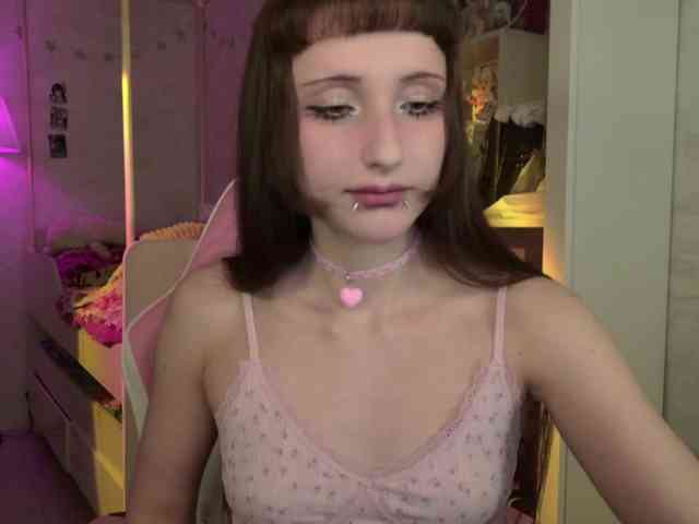 MiraJade webcam