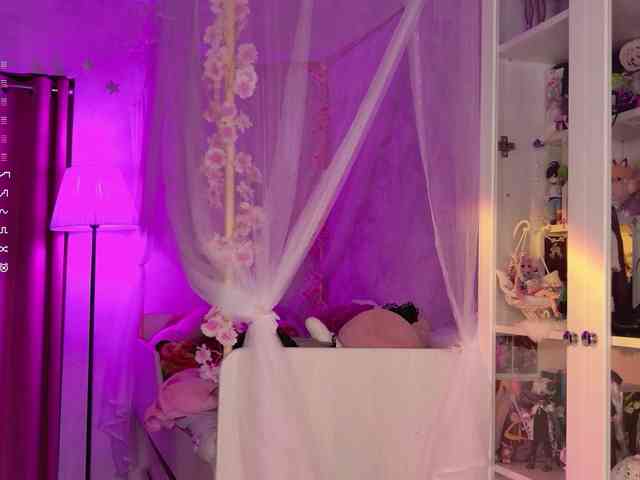 MiraJade webcam