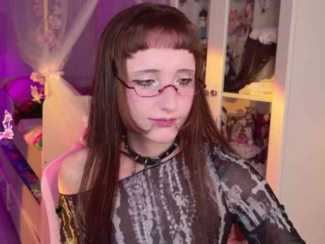 MiraJade webcam