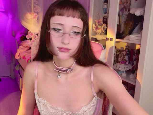 MiraJade webcam