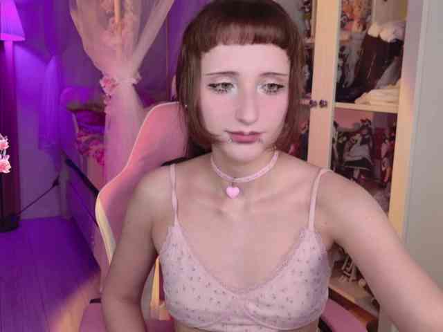 MiraJade webcam