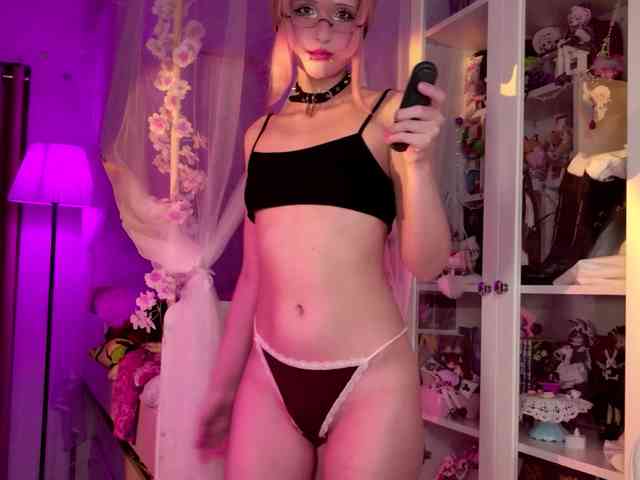 MiraJade webcam