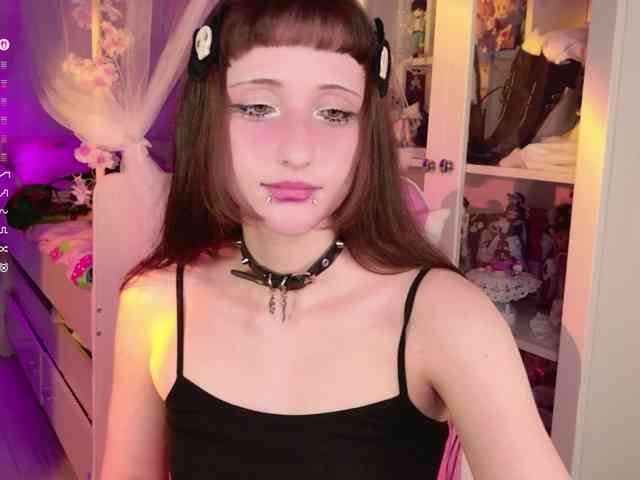 MiraJade webcam