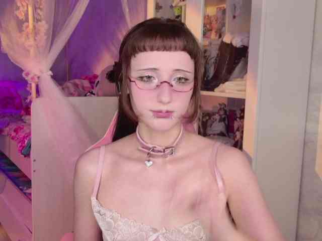 MiraJade webcam