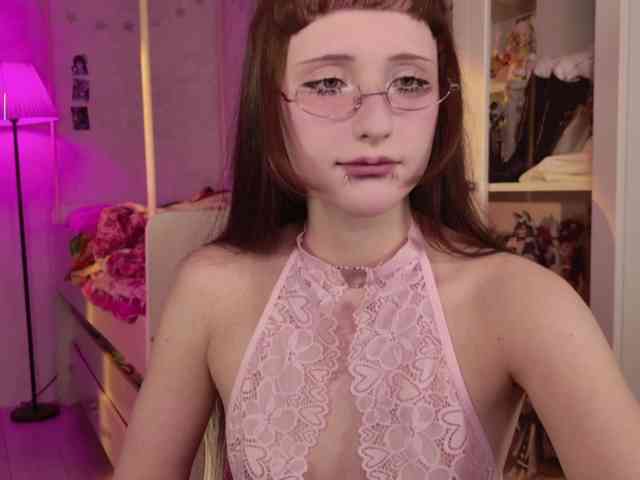 MiraJade webcam