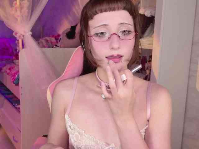MiraJade webcam