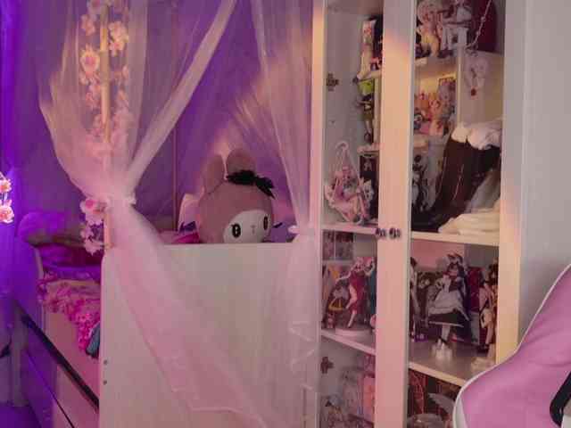 MiraJade webcam
