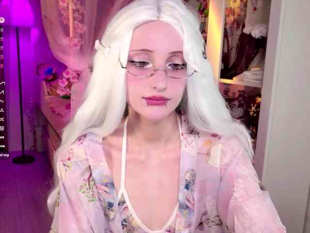 MiraJade webcam