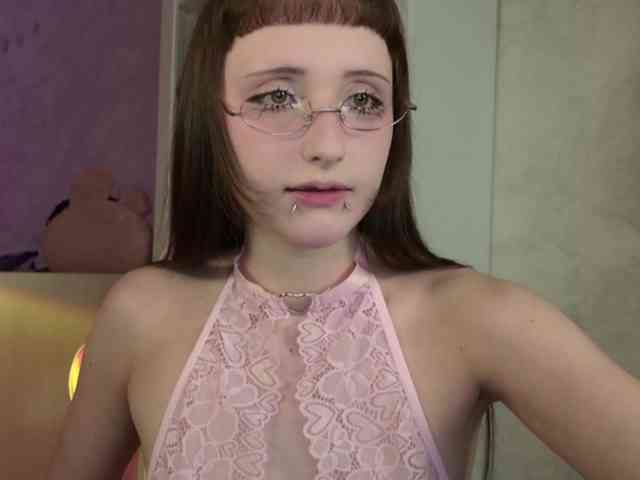 MiraJade webcam
