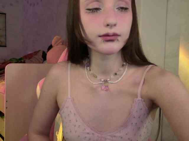MiraJade webcam