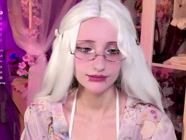 MiraJade webcam