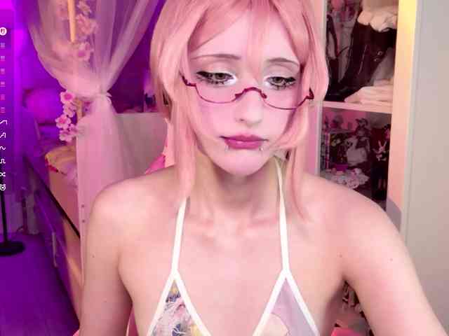 MiraJade webcam
