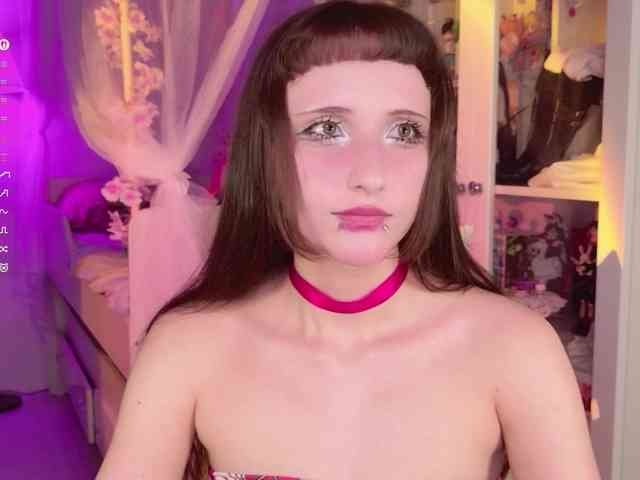 MiraJade webcam