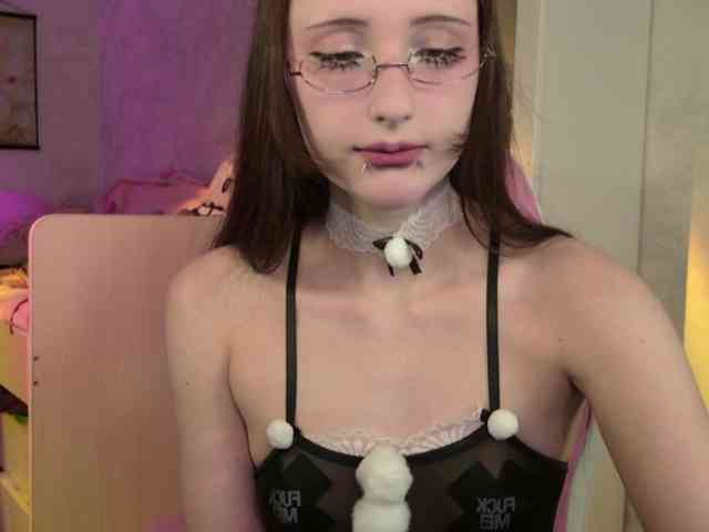 MiraJade webcam