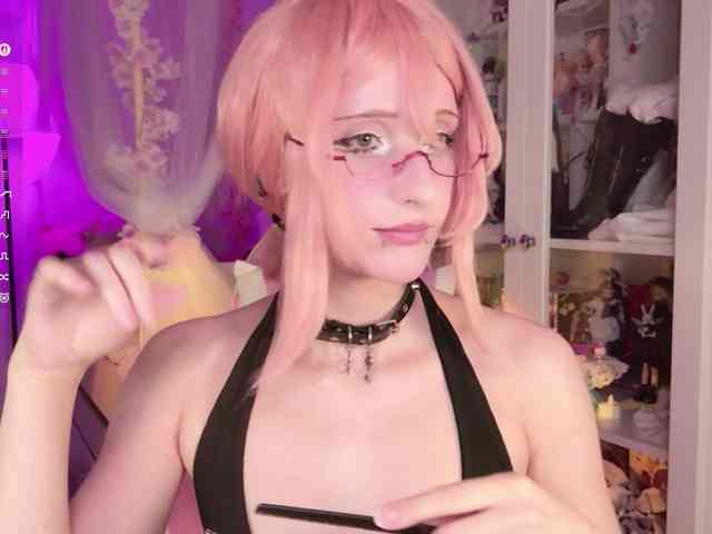 MiraJade webcam