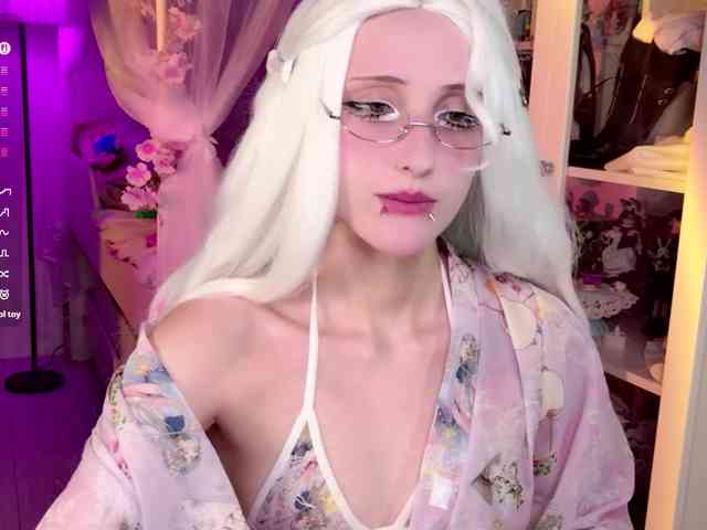 MiraJade webcam