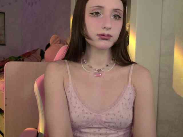 MiraJade webcam
