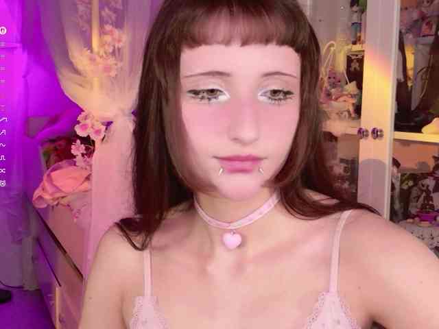 MiraJade webcam