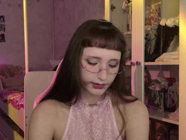 MiraJade webcam
