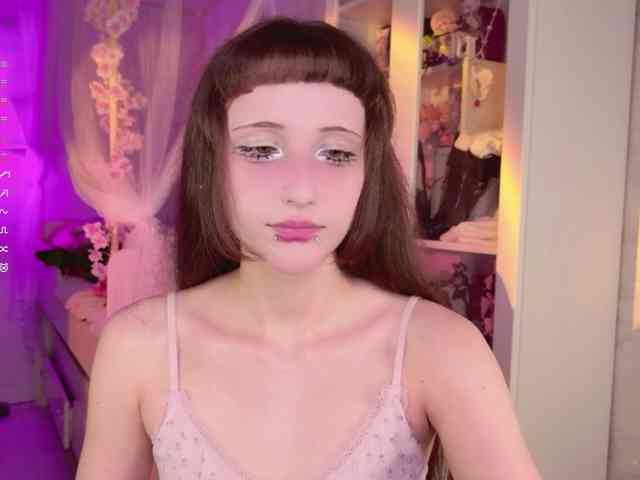 MiraJade webcam