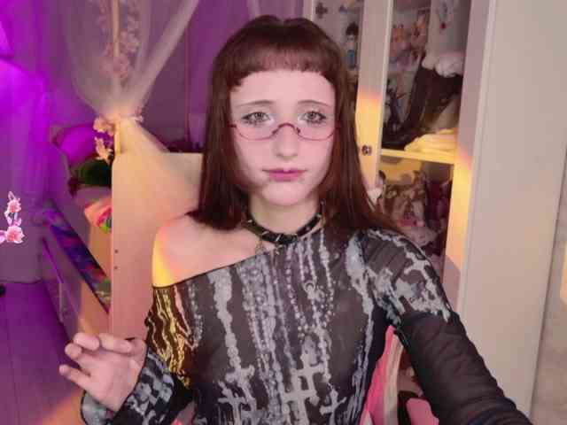 MiraJade webcam