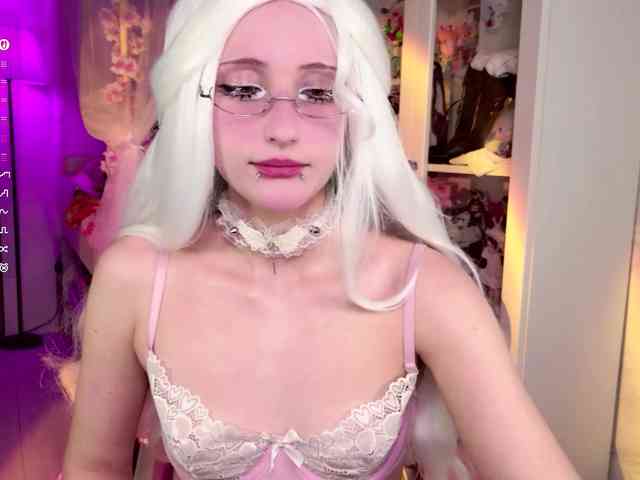 MiraJade webcam