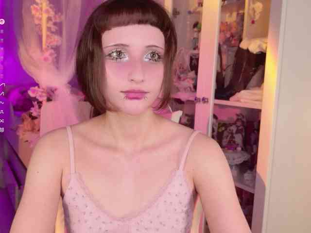 MiraJade Live Webcam on BongaCams