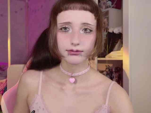 MiraJade webcam
