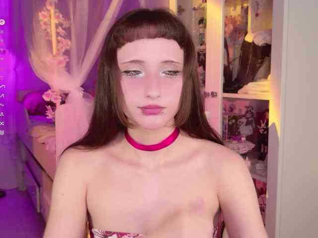 MiraJade webcam