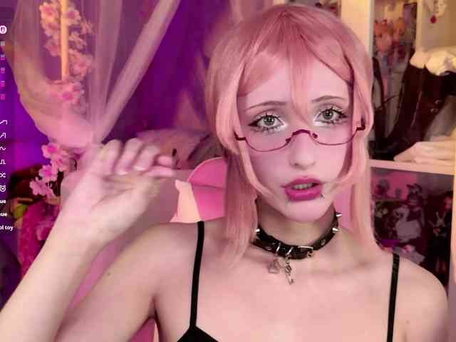 MiraJade webcam